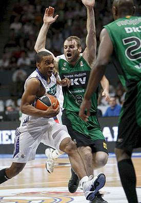 Liga ACB: el Real Madrid se mete en semifinales tras derrotar al DKV Joventut