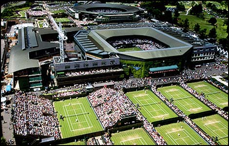 Wimbledon sigue el guión previsto