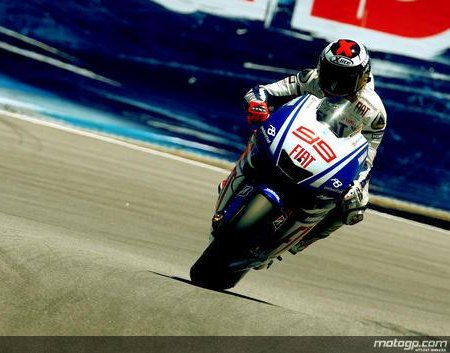 Laguna Seca: Jorge Lorenzo gana la primera batalla y saldrá desde la pole