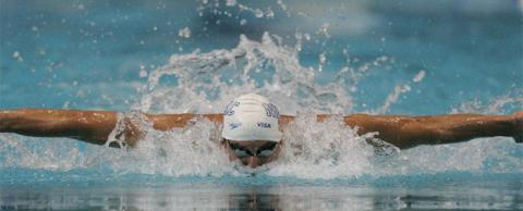 Phelps suma pero no en todas las pruebas de natación