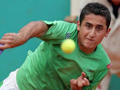 Almagro ya está en cuartos en Bastad