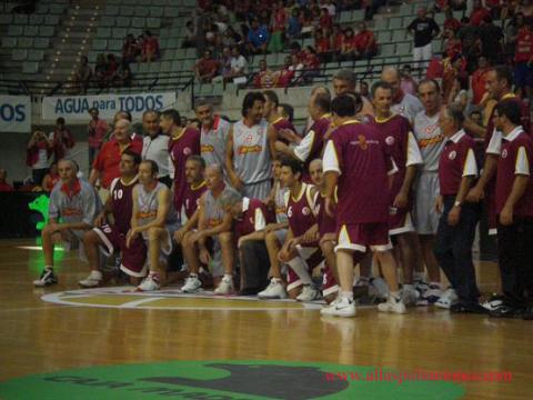 Los medallistas de Los Ángeles’84 jugaron un partido homenaje en Murcia