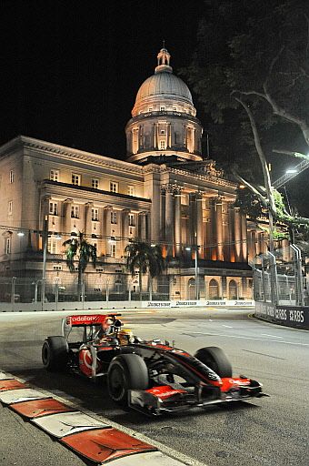 Lewis Hamilton se hace con la pole position en el GP de Singapur