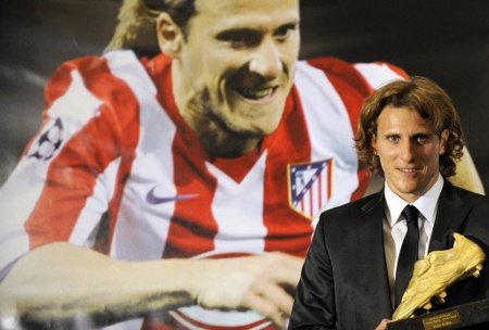 Forlán ya tiene en sus manos su segunda Bota de Oro