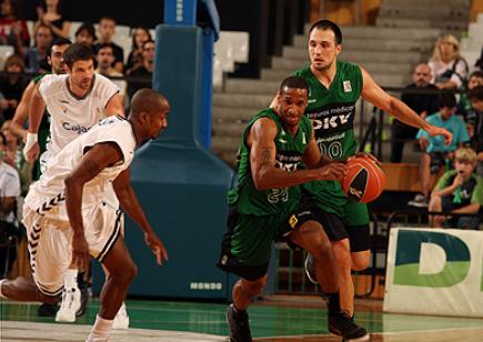 Liga ACB: Caja Laboral, DKV Joventut y Ayuda en Acción Fuenlabrada ganan y se unen al grupo de cabeza