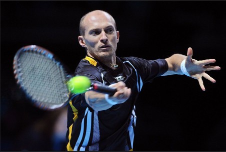 Torneo de Maestros: Davydenko derrota a un Nadal que queda sin opciones antes de jugar con Djokovic