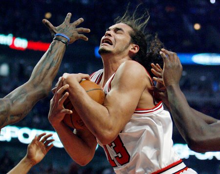 Joakim Noah hace que se traguen sus palabras