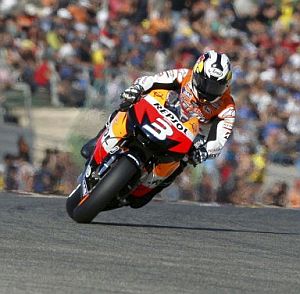 GP de Valencia: Pedrosa, Barberá y Simón consiguen el triplete español en Cheste