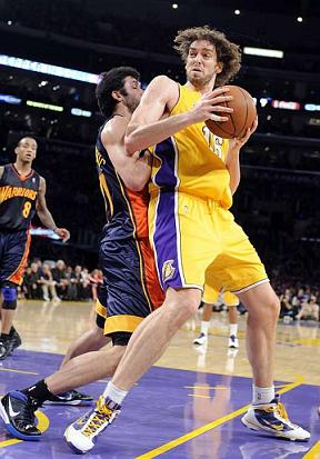 La pareja Kobe Bryant – Pau Gasol anota 71 puntos en la victoria de los Lakers ante los Warriors