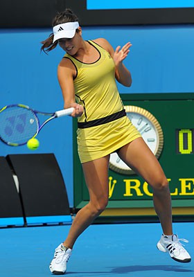 Open de Australia 2010: avanzan Djokovic, Almagro, las Williams, Ana Ivanovic y Carla Suárez pero pierde Anabel Medina