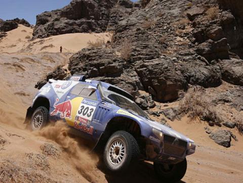 Dakar 2010 Etapa 9: Al Attiyah gana y recorta diferencias con Carlos Sainz, segundo hoy