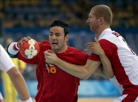 España cae ante Polonia y se complica el pase a semis