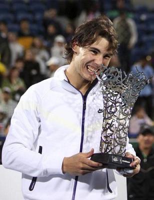 Rafael Nadal gana el torneo de exhibición de Abu Dhabi derrotando a Soderling en la final