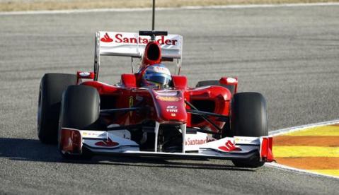 Fernando Alonso manda con Ferrari en el último día de entrenamientos de Fórmula 1 en Valencia