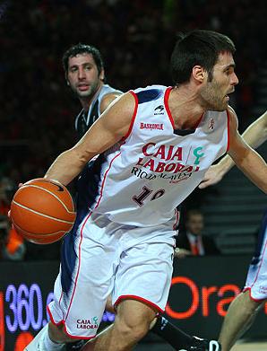 Copa del Rey de Baloncesto Bilbao 2010: Caja Laboral derrota a Bilbao Basket y ya espera a Joventut o Real Madrid