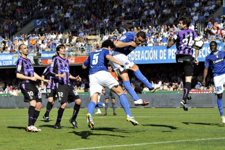 Liga Española 2009/10 1ª División: el Madrid responde venciendo en el derby