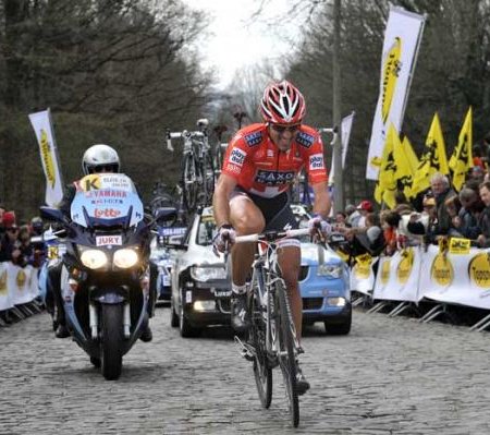 Tour de Flandes 2010: Fabian Cancellara gana la clásica de los muros