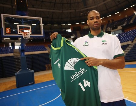 Unicaja y Xacobeo se refuerzan para la recta final de la Liga ACB