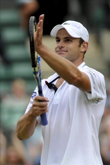 Wimbledon 2010:  Djokovic, Roddick, Davydenko y Hewitt avanzan a segunda ronda, caen Tommy Robredo y Santiago Ventura