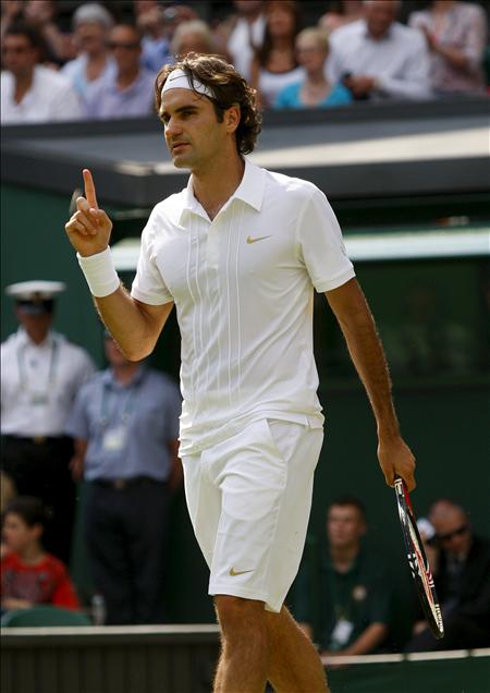 Wimbledon 2010: Federer remonta dos sets para vencer a Falla, Feliciano López y Albert Montañés también avanzan a segunda ronda