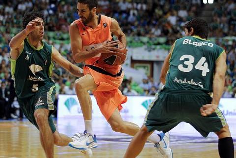 Semifinales Liga ACB: Regal Barcelona gana en Málaga y ya está en la final