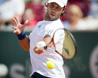 Bastad: Söderling, Ferrer, Verdasco, Almagro y Robredo a cuartos; Stuttgart: Ferrero, Montañés y Gimeno-Traver a cuartos