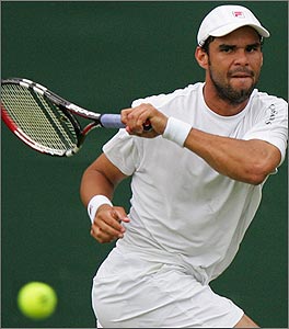 Los Angeles 2010: Falla y Blake avanzan a segunda ronda; Umag: Bolelli, Starace y Seppi a segunda ronda