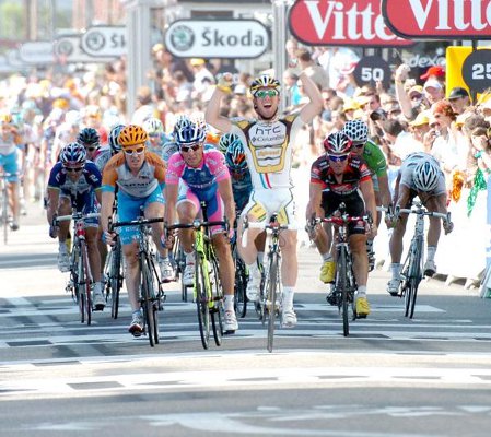 Tour de Francia 2010: Cavendish logra su tercera victoria gracias al juego sucio de Renshaw