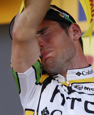 Tour de Francia 2010: Cavendish se estrena y lo celebra entre lágrimas