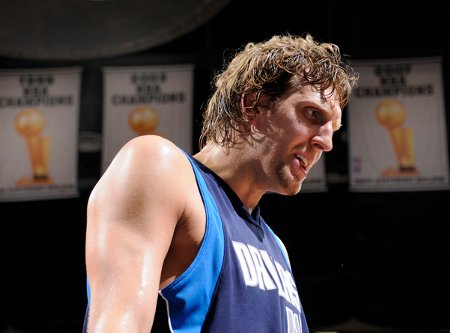 NBA: Nowitzki acepta el ofertón de los Mavericks para seguir en Dallas 4 años más