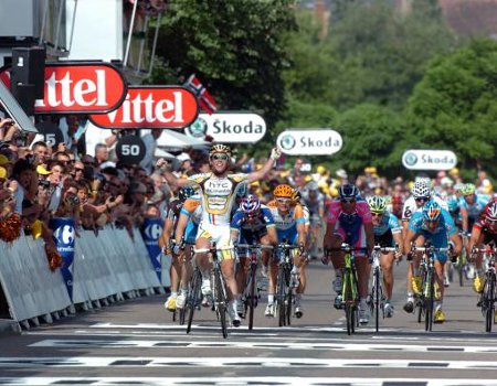 Tour de Francia 2010: Cavendish repite antes de la primera etapa de montaña