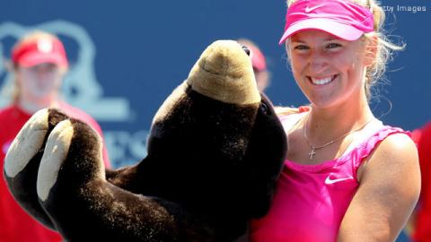 Azarenka campeona en Stanford y Pavlyuchenkova en Istanbul