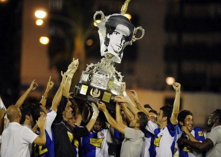 El Espanyol homenajea a Jarque ganando el Trofeo Carranza