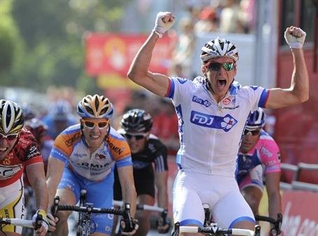 Vuelta a España 2010: un bielorruso sorprende a Cavendish y Farrar en el primer sprint