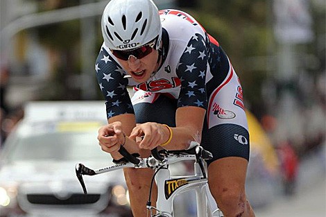 Mundiales de Ciclismo Melbourne 2010: Phinney gana la crono masculina sub’23 y  Pooley la crono femenina donde Jeannie Longo fue 5ª