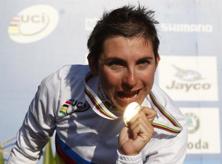 La ciclista italiana Georgia Bronzini es la nueva campeona del mundo en ruta