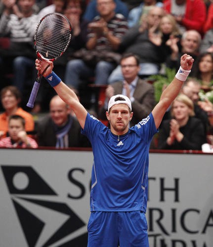 ATP Viena:  Melzer a la final, Almagro eliminado; ATP Montpellier: Ljubicic y Monfils finalistas, eliminado Montañés; ATP San Petersburgo: Youzhny y Kukushkin finalistas