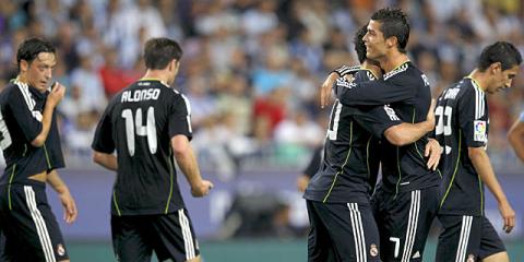 El Real Madrid gana por 1-4 en Málaga con dobletes de Higuaín y Cristiano Ronaldo