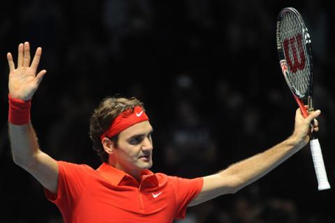 Torneo de Maestros 2010: Federer gana a Djokovic y se medirá a Nadal en la final