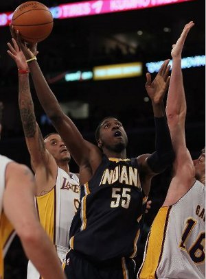 NBA: Roy Hibbert aplasta a los Lakers en una mala noche para los españoles