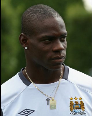 Mario Balotelli se lleva el premio Golden Boy 2010