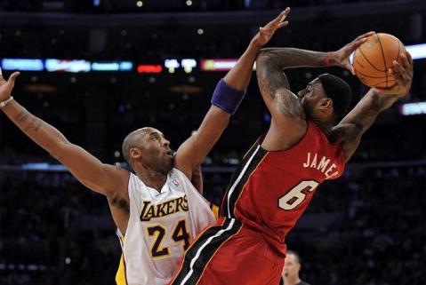 NBA: un triple doble de Lebron James conduce a Miami Heat a la victoria ante Los Ángeles Lakers