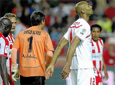 Liga Española 2010/11 1ª División: el Almería gana en Sevilla, Getafe y Atlético ganan como local