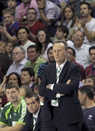 Unicaja Málaga rescinde el contrato de Aíto García Reneses