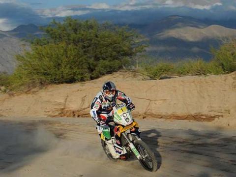 Dakar 2011 Etapa 3: Marc Coma gana la especial de motos por delante de Despres, que sigue líder por 14 segundos