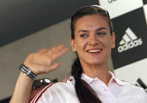 Isinbayeva ya prepara el regreso a la competición