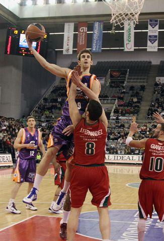 Liga ACB Jornada 18: Regal Barcelona y Real Madrid se mantienen al frente, Blancos de Rueda Valladolid se coloca tercero