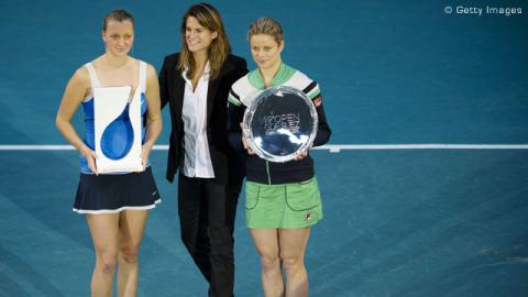 WTA Paris: Kvitova vence a Clijsters y campeona; WTA Pattaya Open: Hantuchova campeona