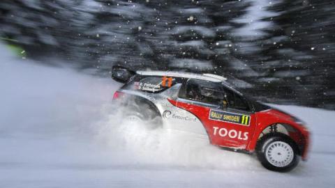 Rally de Suecia: Mads Østberg es el líder tras la primera jornada en la que Sebastien Loeb perdió casi 3 minutos