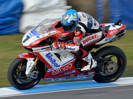 Mundial de Superbikes: Melandri y Checa ganan en Donington